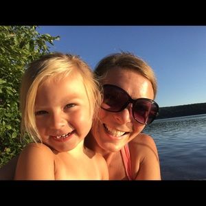 Meet your Posher, Becky